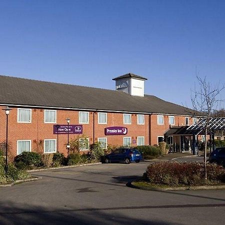 Premier Inn Pontypool Exteriör bild